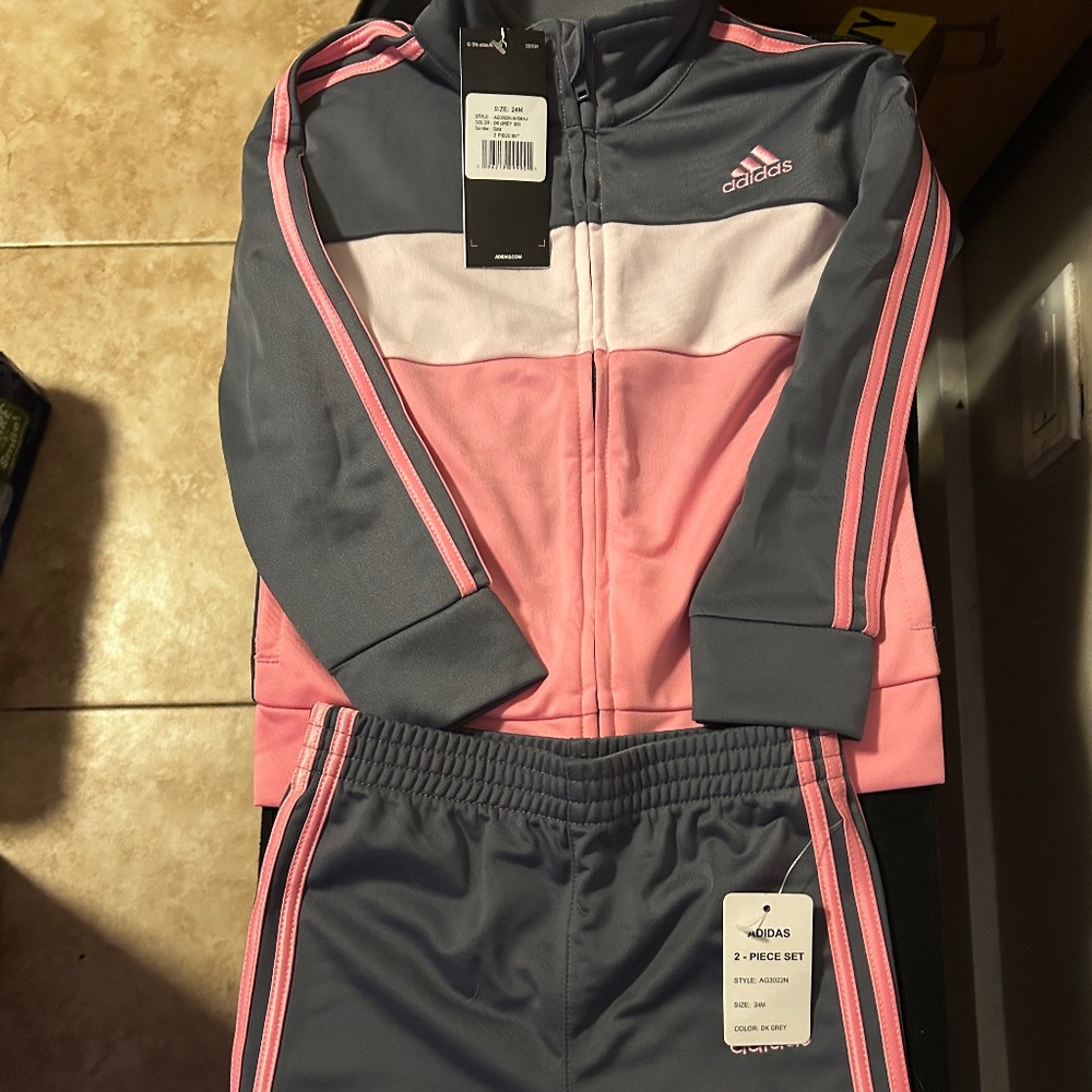 ADIDAS toddler tracksuit / set 24M
